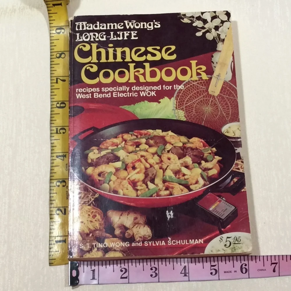 Madame Wong’s Long Life Chinese Cookbook-1978